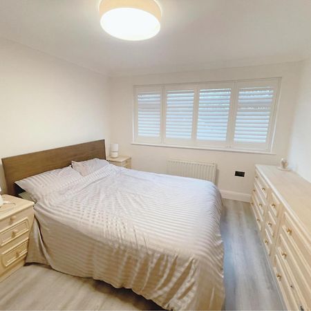 Home Near London Heathrow, Slough,Windsor,Legoland Colnbrook Eksteriør billede