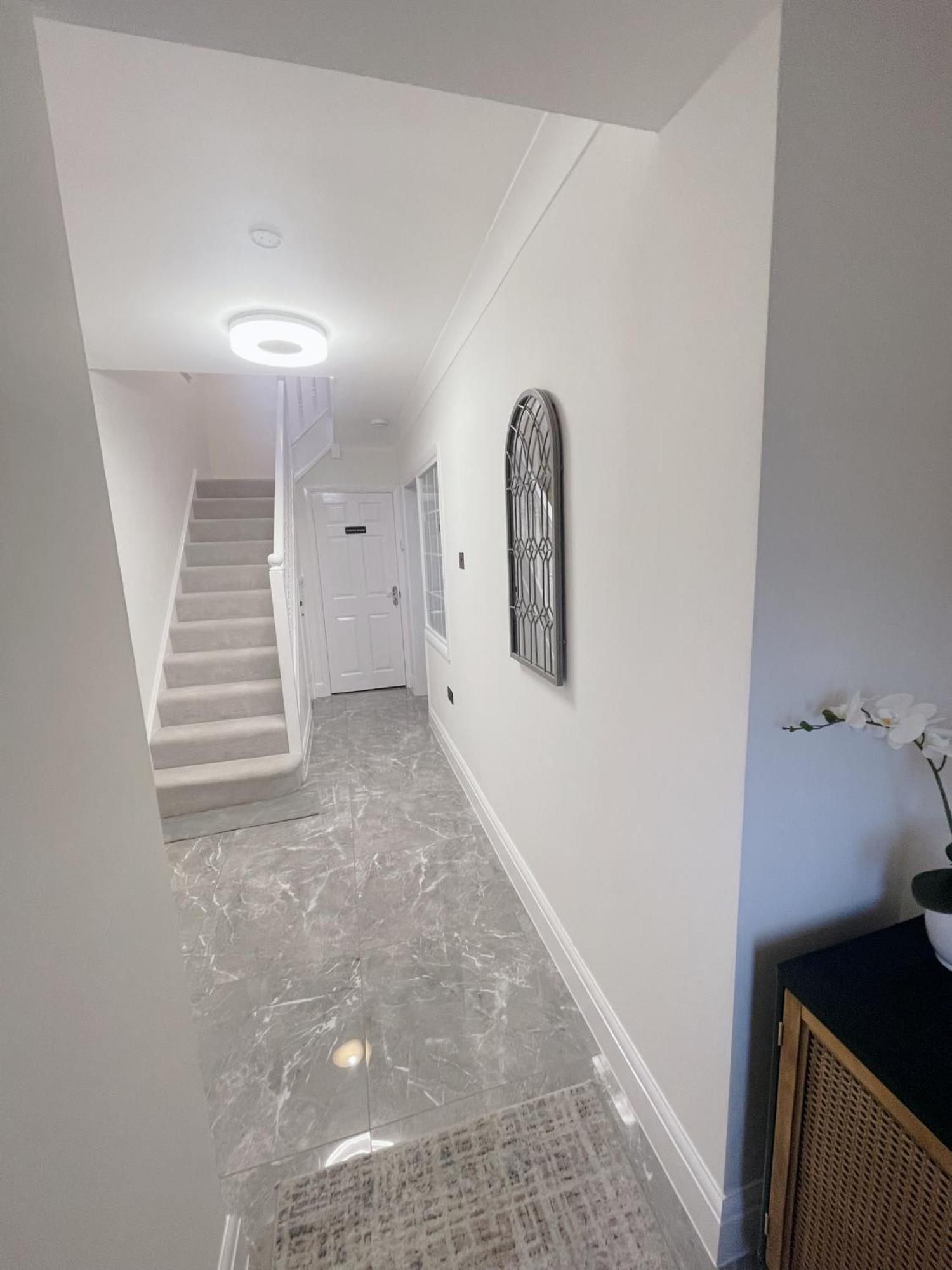Home Near London Heathrow, Slough,Windsor,Legoland Colnbrook Eksteriør billede