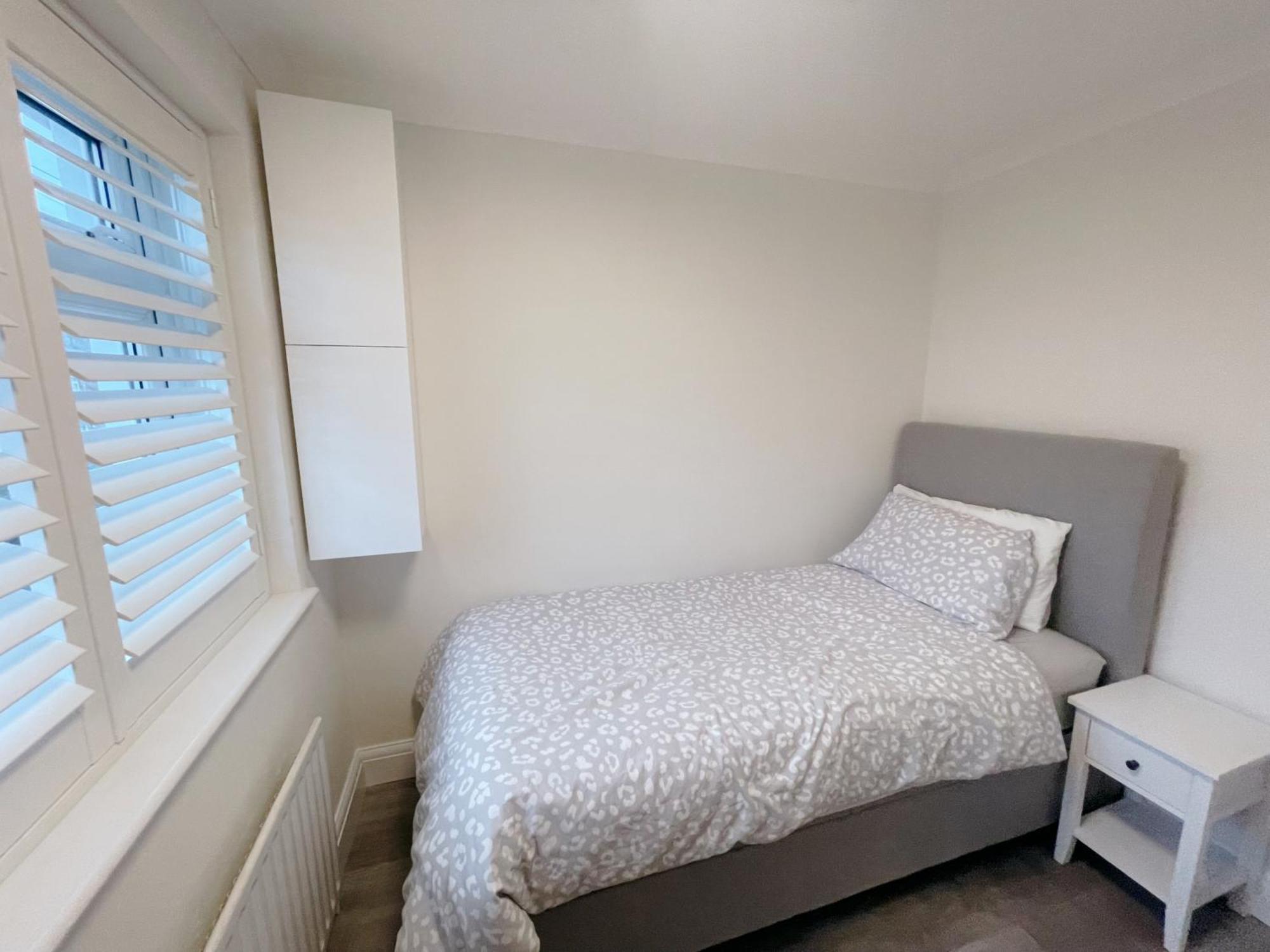 Home Near London Heathrow, Slough,Windsor,Legoland Colnbrook Eksteriør billede